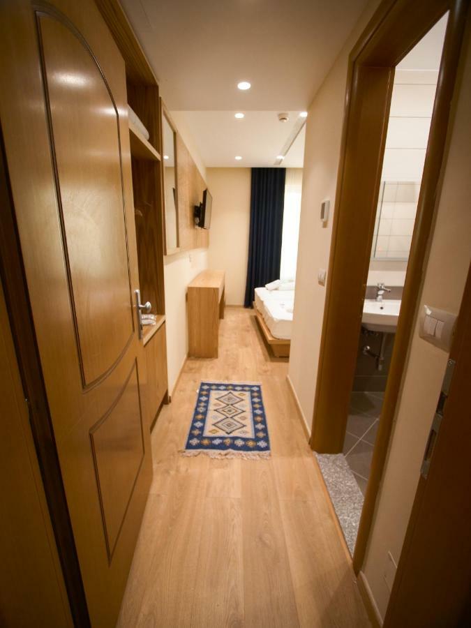 Hotel Lahuta Bajram Curri Bagian luar foto