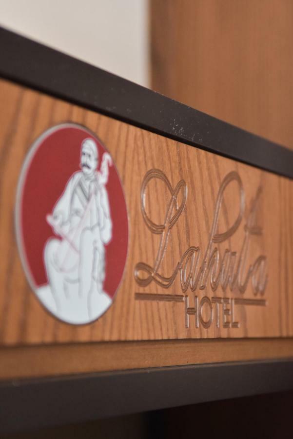 Hotel Lahuta Bajram Curri Bagian luar foto