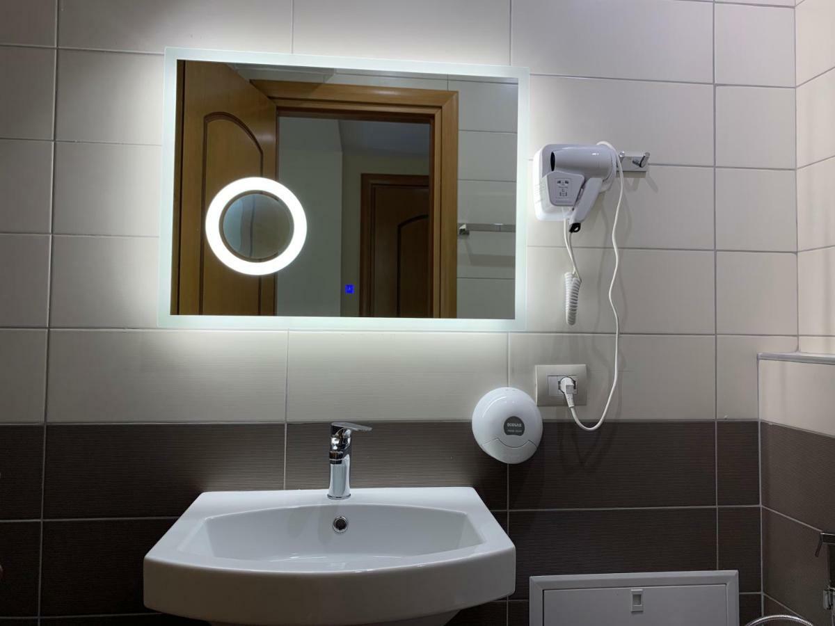 Hotel Lahuta Bajram Curri Bagian luar foto